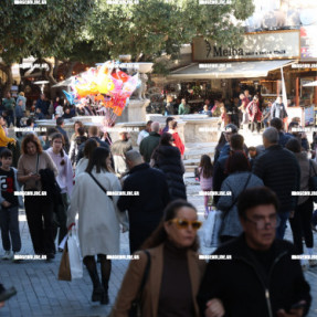 ΑΝΟΙΚΤΑ ΤΑ ΚΑΤΑΣΤΗΜΑΤΑ ΤΗΝ ΚΥΡΙΑΚΗ