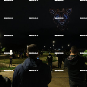 DRONE SHOW ΣΤΑ ΤΕΙΧΗ