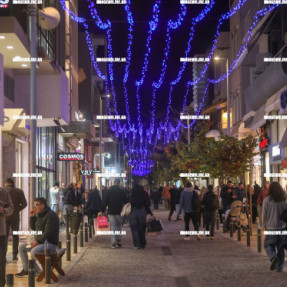 ΝΥΚΤΕΡΙΝΟ ΧΡΙΣΤΟΥΓΕΝΝΙΑΤΙΚΟ ΗΡΑΚΛΕΙΟ