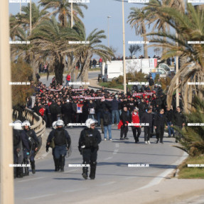 ΠΟΡΕΙΑ ΤΩΝ ΟΠΑΔΩΝ ΤΟΥ ΟΛΥΜΠΙΑΚΟΥ ΠΡΟΣ ΤΟ ΓΗΠΕΔΟ