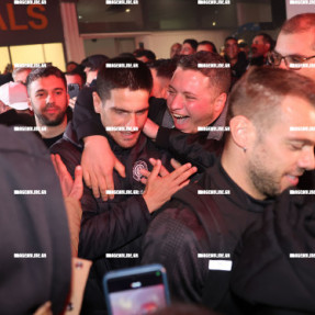 ΑΦΙΞΗ ΟΦΗ ΜΕ ΥΠΟΔΟΧΗ ΦΙΛΑΘΛΩΝ