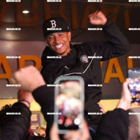 ΑΦΙΞΗ ΟΦΗ ΜΕ ΥΠΟΔΟΧΗ ΦΙΛΑΘΛΩΝ