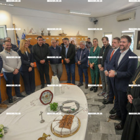 ΚΟΠΗ ΠΙΤΑΣ ΣΤΟ ΔΗΜΟ ΜΑΛΕΒΙΖΙΟΥ