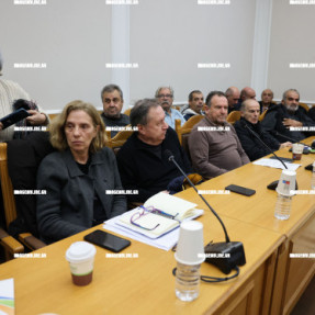 ΠΑΓΚΡΗΤΙΑ ΣΥΣΚΕΨΗ ΜΕ ΑΛΙΕΙΣ ΣΤΗΝ ΠΕΡΙΦΕΡΕΙΑ