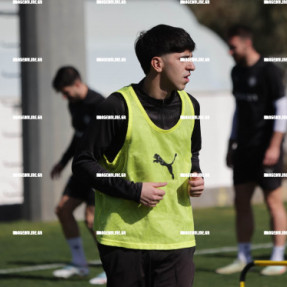 ΠΡΩΤΗ ΝΤΙΑΓΚΟ ΡΟΜΑΝΟ ΜΕ ΤΟΝ ΟΦΗ