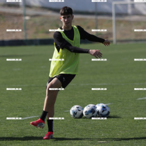 ΠΡΩΤΗ ΝΤΙΑΓΚΟ ΡΟΜΑΝΟ ΜΕ ΤΟΝ ΟΦΗ