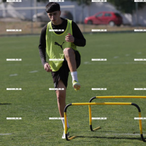 ΠΡΩΤΗ ΝΤΙΑΓΚΟ ΡΟΜΑΝΟ ΜΕ ΤΟΝ ΟΦΗ