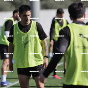 ΠΡΩΤΗ ΝΤΙΑΓΚΟ ΡΟΜΑΝΟ ΜΕ ΤΟΝ ΟΦΗ