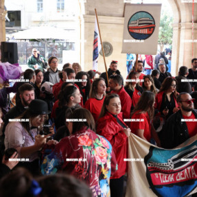 ΚΥΝΗΓΙ ΤΟΥ ΧΑΜΕΝΟΥ ΘΗΣΑΥΡΟΥ