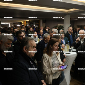 ΚΟΠΗ ΠΙΤΑΣ ΠΑΣΟΚ