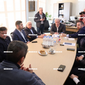 ΣΥΣΚΕΨΗ ΔΗΜΑΡΧΟΥ ΜΕ ΒΟΥΛΕΥΤΕΣ
