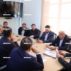 ΣΥΣΚΕΨΗ ΔΗΜΑΡΧΟΥ ΜΕ ΒΟΥΛΕΥΤΕΣ