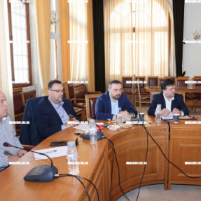 ΣΥΣΚΕΨΗ ΔΗΜΑΡΧΟΥ ΜΕ ΒΟΥΛΕΥΤΕΣ ΓΙΑ ΤΗΝ ΛΕΙΨΥΔΡΙΑ