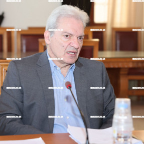 ΣΥΣΚΕΨΗ ΔΗΜΑΡΧΟΥ ΜΕ ΒΟΥΛΕΥΤΕΣ ΓΙΑ ΤΗΝ ΛΕΙΨΥΔΡΙΑ