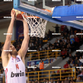 ΑΕΚ ΟΛΥΜΠΙΑΚΟΣ