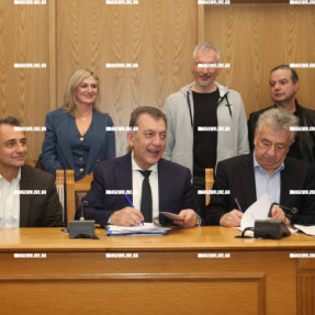 ΕΠΙΣΚΕΨΗ ΒΡΟΥΤΣΗ ΣΤΗΝ ΠΕΡΙΦΕΡΕΙΑ