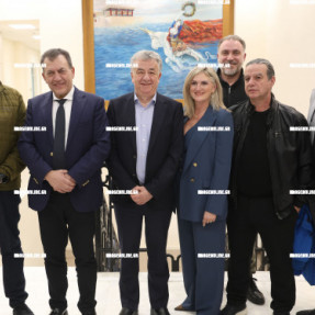 ΕΠΙΣΚΕΨΗ ΒΡΟΥΤΣΗ ΣΤΗΝ ΠΕΡΙΦΕΡΕΙΑ