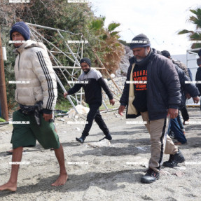 ΝΑΥΑΓΙΟ ΜΕ ΜΕΤΑΝΑΣΤΕΣ ΑΝΟΙΚΤΑ ΑΠΟ ΤΟΥΣ ΚΑΛΟΥΣ ΛΙΜΕΝΕΣ