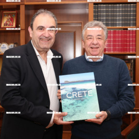 ΕΠΙΣΚΕΨΗ ΕΘΝΙΚΗΣ ΓΥΝΑΙΚΩΝ ΠΟΔΟΣΦΑΙΡΟΥ ΣΤΗΝ ΠΕΡΙΦΕΡΕΙΑ