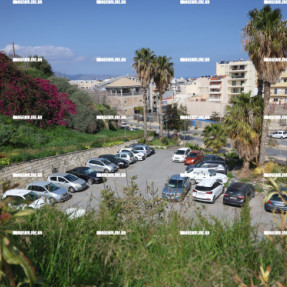 ΠΑΡΚΙΝΓΚ ΣΤΑ ΤΕΙΧΗ