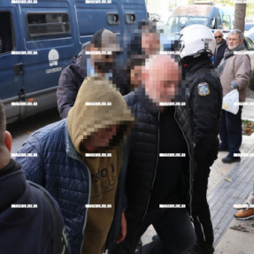 ΣΤΑ ΔΙΚΑΣΤΗΡΙΑ ΓΙΑ ΤΗΝ ΥΠΟΘΕΣΗ ΕΜΠΟΡΙΑΣ ΑΝΘΡΩΠΩΝ