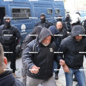 ΣΤΑ ΔΙΚΑΣΤΗΡΙΑ ΓΙΑ ΤΗΝ ΥΠΟΘΕΣΗ ΕΜΠΟΡΙΑΣ ΑΝΘΡΩΠΩΝ