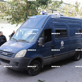 ΣΤΑ ΔΙΚΑΣΤΗΡΙΑ ΓΙΑ ΤΗΝ ΥΠΟΘΕΣΗ ΕΜΠΟΡΙΑΣ ΑΝΘΡΩΠΩΝ