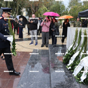 ΚΑΤΑΘΕΣΗ ΣΤΕΦΑΝΩΝ ΓΙΑ ΤΗΝ 25 ΜΑΡΤΙΟΥ