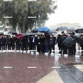 ΚΑΤΑΘΕΣΗ ΣΤΕΦΑΝΩΝ ΓΙΑ ΤΗΝ 25 ΜΑΡΤΙΟΥ