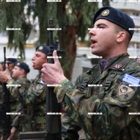 ΚΑΤΑΘΕΣΗ ΣΤΕΦΑΝΩΝ ΓΙΑ ΤΗΝ 25 ΜΑΡΤΙΟΥ