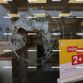 ΔΙΑΡΡΗΞΗ ΣΕ ΒΕΝΖΙΝΑΔΙΚΟ ΣΤΗΝ ΠΑΡΑΛΙΑΚΗ