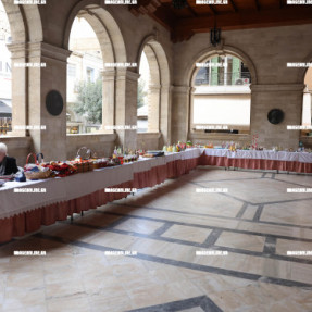 ΠΑΣΧΑΛΙΝΟ ΠΑΖΑΡΙ ΣΤΗ ΛΟΤΖΙΑ