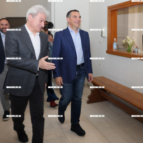 ΣΥΝΑΝΤΗΣΗ ΚΑΛΟΚΑΙΡΙΝΟΥ ΜΕ ΤΣΙΠΡΑ ΣΤΗΝ ΛΟΤΖΙΑ