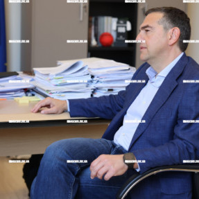 ΣΥΝΑΝΤΗΣΗ ΚΑΛΟΚΑΙΡΙΝΟΥ ΜΕ ΤΣΙΠΡΑ ΣΤΗΝ ΛΟΤΖΙΑ