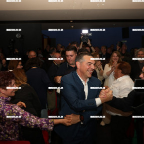 ΠΑΡΟΥΣΙΑΣΗ ΒΙΒΛΙΟΥ ΑΛΕΞΗ ΤΣΙΠΡΑ