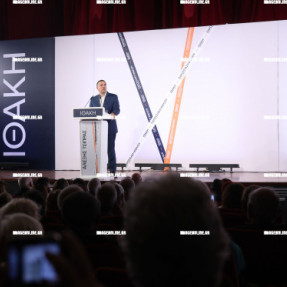 ΠΑΡΟΥΣΙΑΣΗ ΒΙΒΛΙΟΥ ΑΛΕΞΗ ΤΣΙΠΡΑ