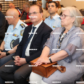 ΥΠΟΓΡΑΦΗ ΣΥΜΦΩΝΟΥ ΣΥΝΕΡΓΑΣΙΑΣ ΠΕΡΙΦΕΡΕΙΑΣ ΚΑΙ ΤΟ ΧΑΜΟΓΕΛΟ ΤΟΥ ΠΑΙΔΙΟΥ