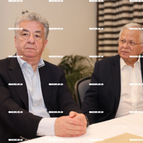 ΥΠΟΓΡΑΦΗ ΣΥΜΦΩΝΟΥ ΣΥΝΕΡΓΑΣΙΑΣ ΠΕΡΙΦΕΡΕΙΑΣ ΚΑΙ ΤΟ ΧΑΜΟΓΕΛΟ ΤΟΥ ΠΑΙΔΙΟΥ