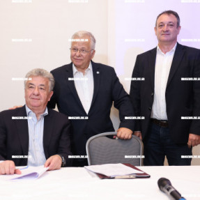 ΥΠΟΓΡΑΦΗ ΣΥΜΦΩΝΟΥ ΣΥΝΕΡΓΑΣΙΑΣ ΠΕΡΙΦΕΡΕΙΑΣ ΚΑΙ ΤΟ ΧΑΜΟΓΕΛΟ ΤΟΥ ΠΑΙΔΙΟΥ