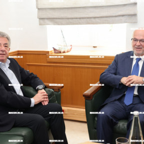 ΣΥΣΚΕΨΗ ΣΤΗΝ ΠΕΡΙΦΕΡΕΙΑ ΠΑΡΟΥΣΙΑ ΦΛΩΡΙΔΗ