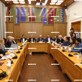 ΣΥΣΚΕΨΗ ΣΤΗΝ ΠΕΡΙΦΕΡΕΙΑ ΠΑΡΟΥΣΙΑ ΦΛΩΡΙΔΗ