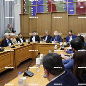 ΣΥΣΚΕΨΗ ΣΤΗΝ ΠΕΡΙΦΕΡΕΙΑ ΠΑΡΟΥΣΙΑ ΦΛΩΡΙΔΗ
