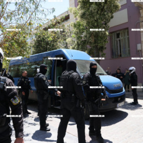 ΣΤΑ ΔΙΚΑΣΤΗΡΙΑ ΟΙ ΔΥΟ ΕΓΚΛΗΜΑΤΙΚΕΣ ΟΜΑΔΕΣ
