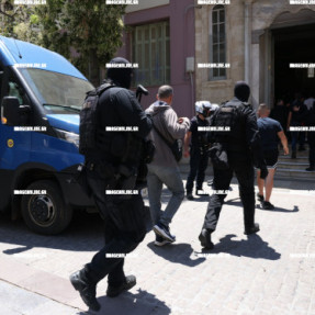 ΣΤΑ ΔΙΚΑΣΤΗΡΙΑ ΟΙ ΔΥΟ ΕΓΚΛΗΜΑΤΙΚΕΣ ΟΜΑΔΕΣ