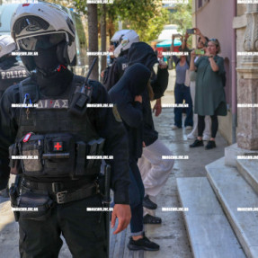 ΣΤΑ ΔΙΚΑΣΤΗΡΙΑ ΟΙ ΔΥΟ ΕΓΚΛΗΜΑΤΙΚΕΣ ΟΜΑΔΕΣ
