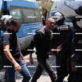 ΣΤΑ ΔΙΚΑΣΤΗΡΙΑ ΟΙ ΔΥΟ ΕΓΚΛΗΜΑΤΙΚΕΣ ΟΜΑΔΕΣ