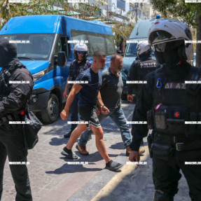 ΣΤΑ ΔΙΚΑΣΤΗΡΙΑ ΟΙ ΔΥΟ ΕΓΚΛΗΜΑΤΙΚΕΣ ΟΜΑΔΕΣ