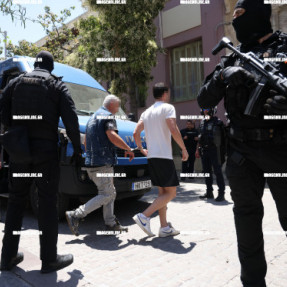 ΣΤΑ ΔΙΚΑΣΤΗΡΙΑ ΟΙ ΔΥΟ ΕΓΚΛΗΜΑΤΙΚΕΣ ΟΜΑΔΕΣ