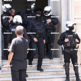ΣΤΑ ΔΙΚΑΣΤΗΡΙΑ ΟΙ ΔΥΟ ΕΓΚΛΗΜΑΤΙΚΕΣ ΟΜΑΔΕΣ