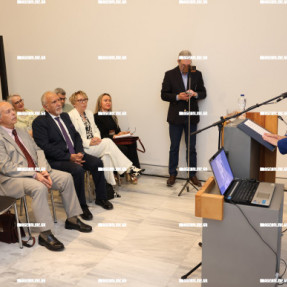 ΕΓΚΑΙΝΙΑ ΤΗΣ ΕΚΘΕΣΗΣ ΦΩΤΟΓΡΑΦΙΑΣ ΑΠΟ ΤΗΝ ΣΥΛΛΟΓΗ ΚΡΑΣΑΚΗ